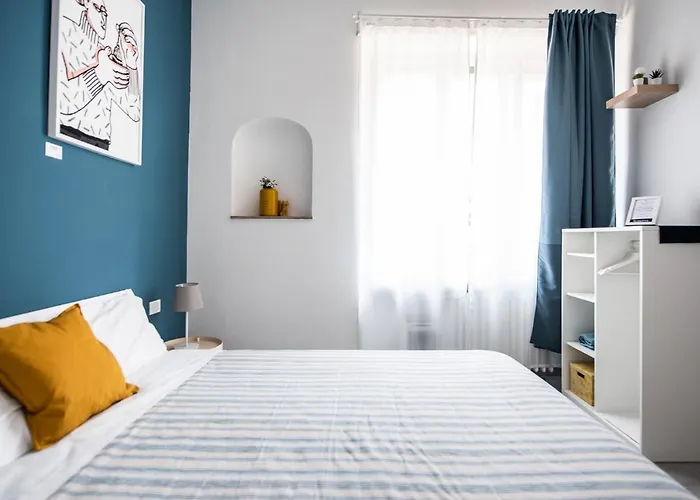 Blunotte - Piazza Arbarello * Turin